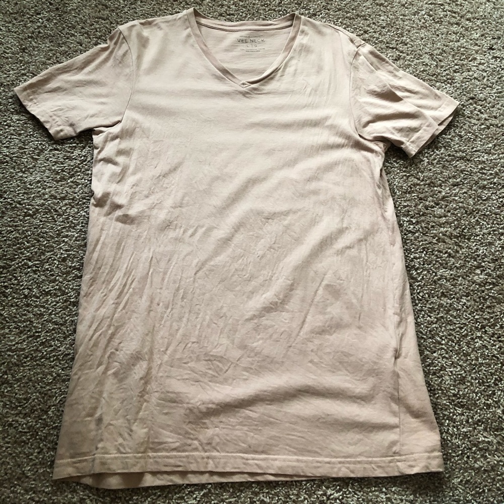 Light peach men’s v neck tshirt